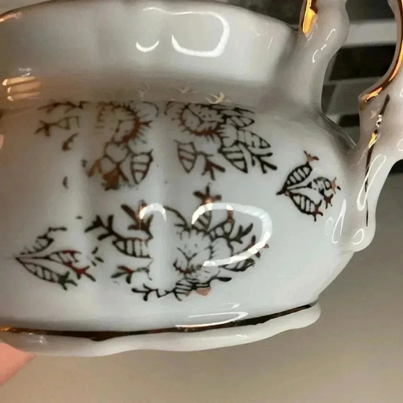 Royal Vienna Vintage Bone China Pattern 2303 Romance Sugar Bowl W/Gold Design - Picture 9 of 10